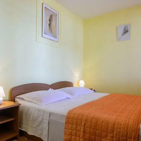 House Jerkunica 193279-holiday A1 Apartmán *