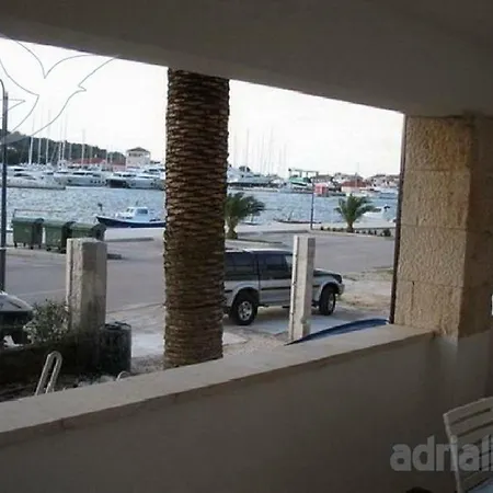 House Jerkunica 193279-holiday A1 Apartmán Rogoznica (Sibenik-Knin)