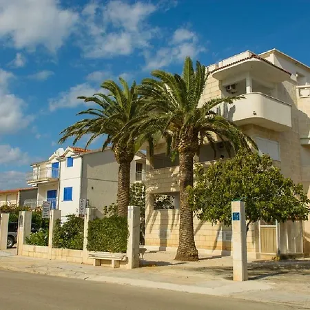 House Jerkunica 193279-holiday A1 *